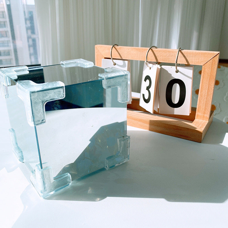 TuliBox – Infinite Tulip Box 